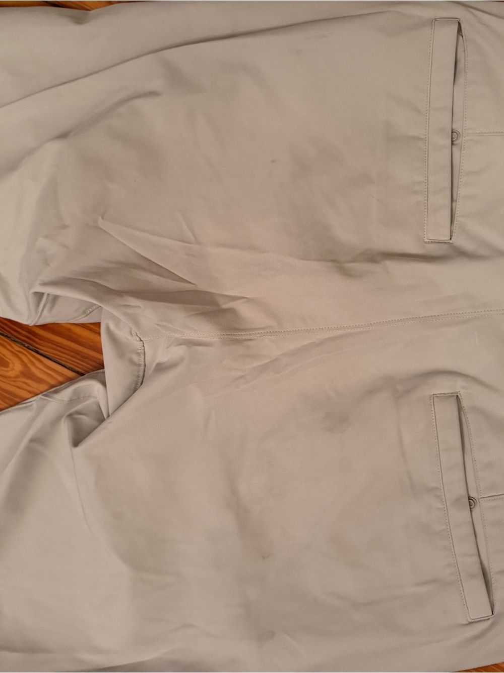 Lulu Lemon Men's Casual Stretch Chino Pants in Light Beige - Picture 5 of 5